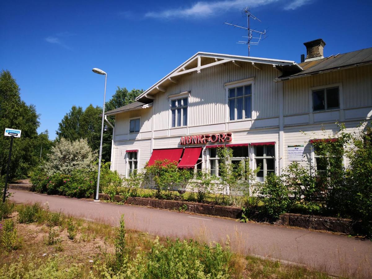 Perrongen Guesthouse Munkfors Экстерьер фото